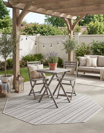 5' 3 x 5' 3 Easy-Clean Ribbon Indoor / Outdoor Octagon Rug