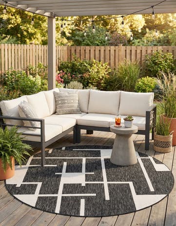 Black and White Easy-Clean Modern Indoor / Outdoor Round Rug