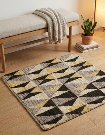 3' 4 x 3' 5 Hand Knotted Darya Wool Square Rug