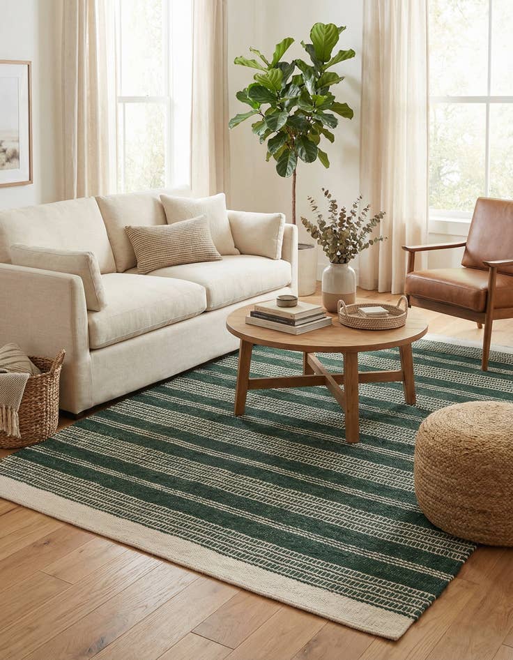 Detail image of 5' 1 x 8'  Hand Woven Lariat Rug