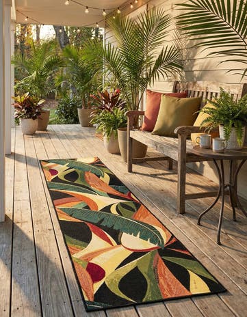 2' x 8' Easy-Clean Botanical Indoor / Outdoor Runner Rug
