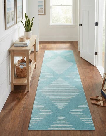 2' 7 x 10' Kai Runner Rug