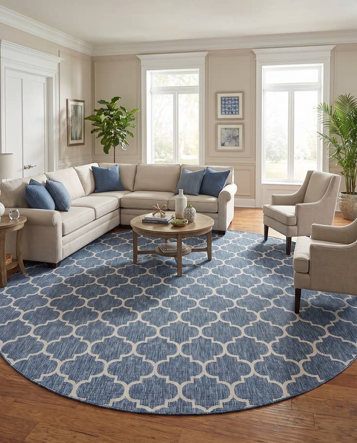 Detail image of 13' x 13' Easy-Clean Trellis Indoor / Outdoor Round Rug