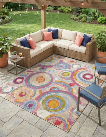 Easy-Clean Modern Indoor / Outdoor Square Rug