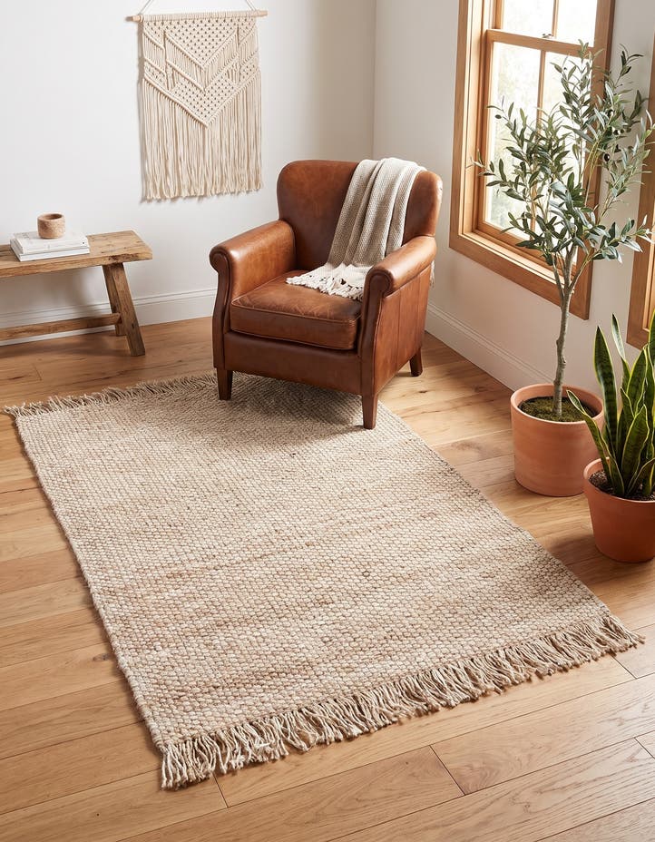 4' 1 x 6' 1 Hand Woven Chunky Jute Rug