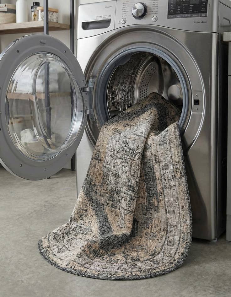 Detail image of 5' 3 x 8'  Washable Traditional Indoor / Outdoor Oval Rug