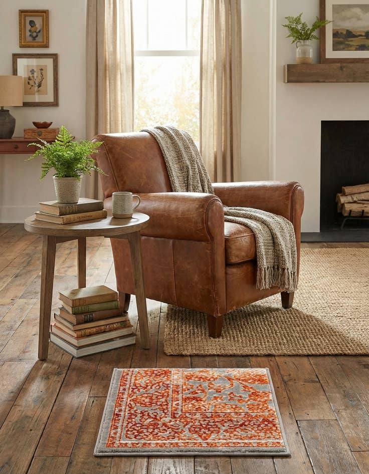 Detail image of 1' 4 x 1' 4 New Vintage Sample Rug