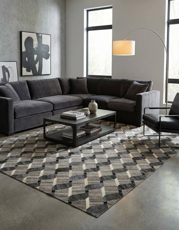 Detail image of 5' 2 x 7' 11 Cowhide - Patchwork Rug