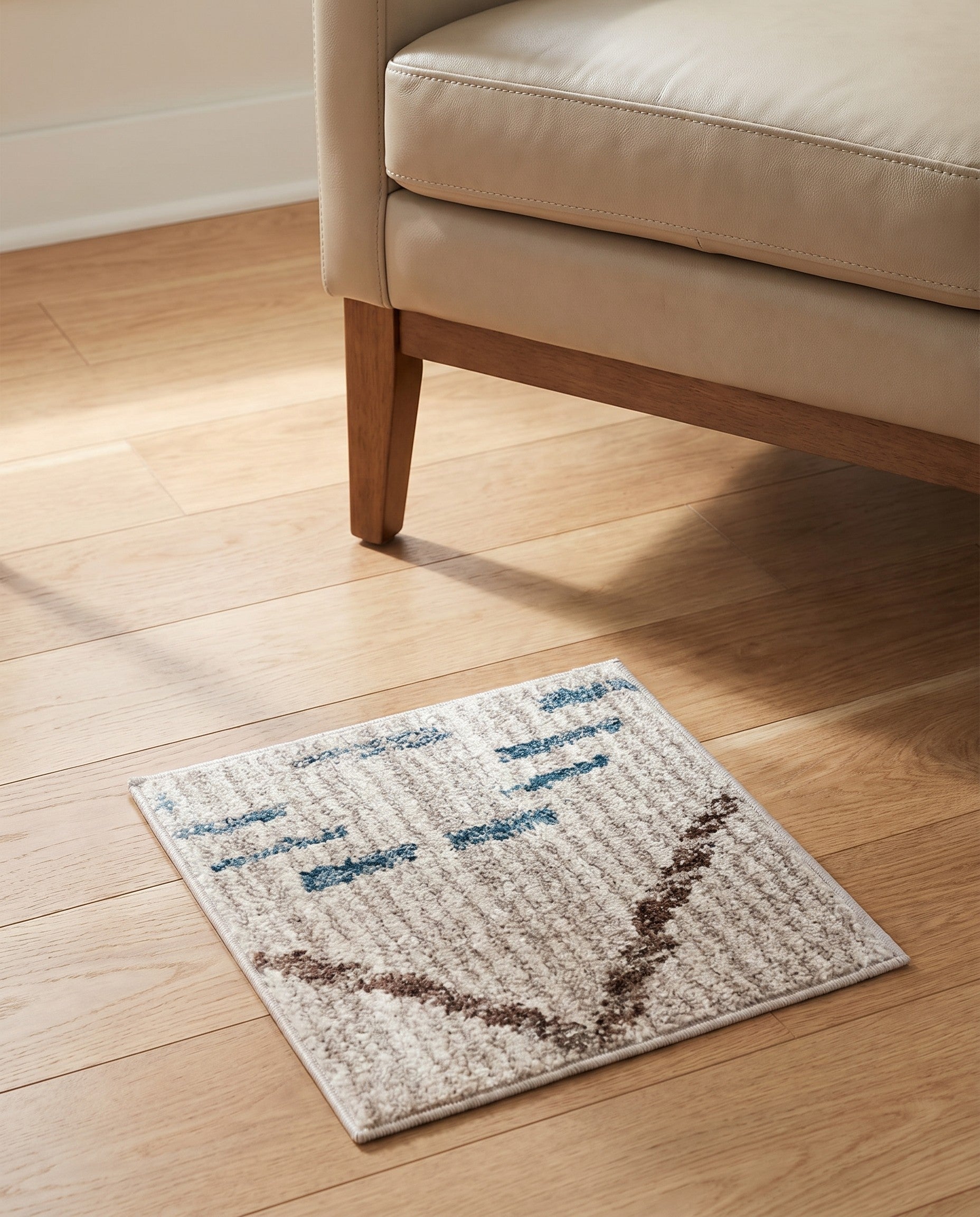 1' 4 x 1' 4 Aramis Sample Rug