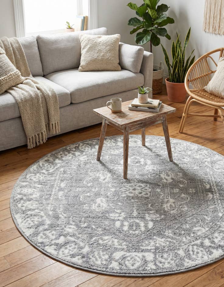 Detail image of 3' 3 x 3' 3 Boston Round Rug