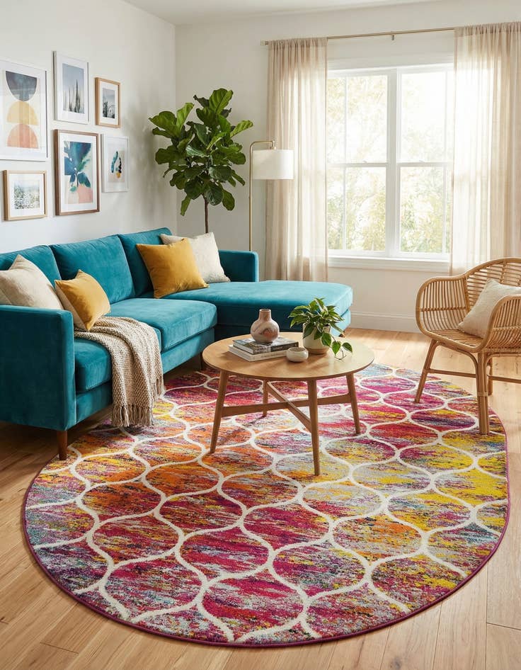 Detail image of  7' 10 x 10' Lattice Frieze Oval Rug