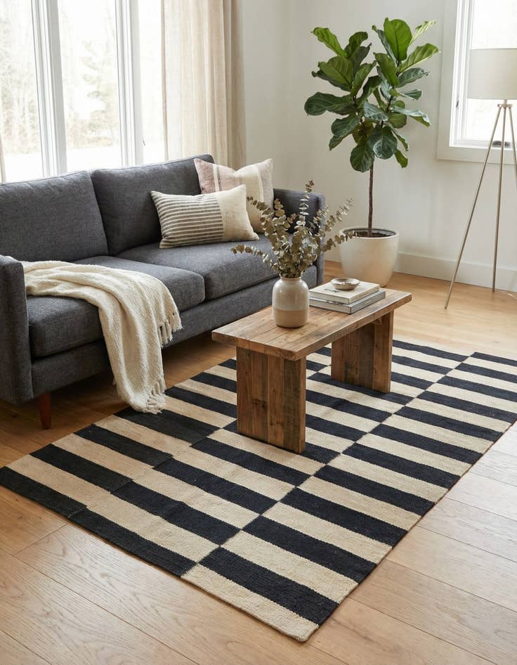 Detail image of 2' 7 x 4'  Hand Woven Kilim Modern Wool Rug