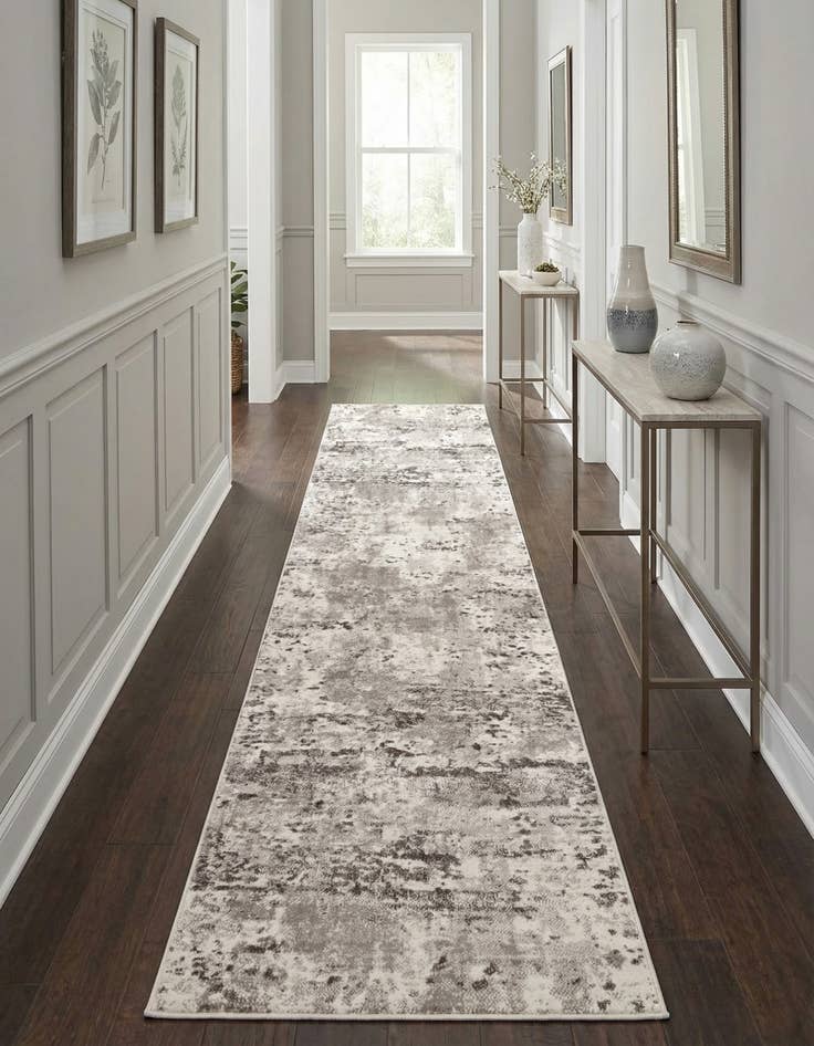 Detail image of  2' 7 x 13' Aurora Runner Rug