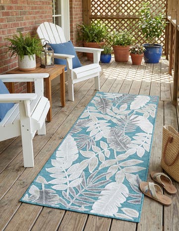 2' 2 x 5' 3 Easy-Clean Botanical Indoor / Outdoor Runner Rug