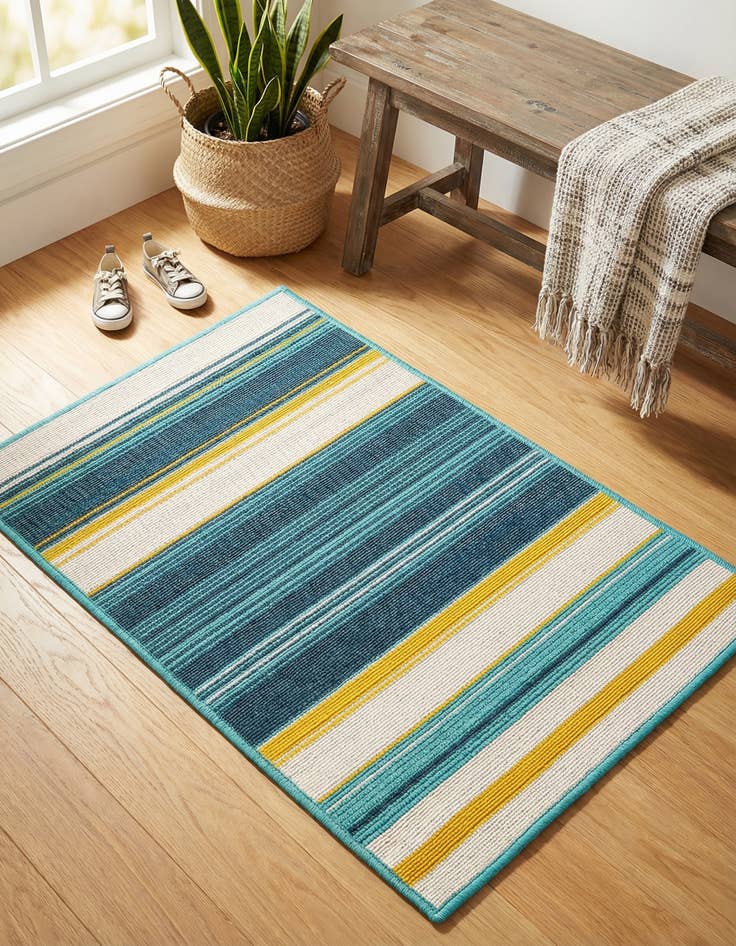 Detail image of  2' x 3'  Washable Border Indoor / Outdoor Rug