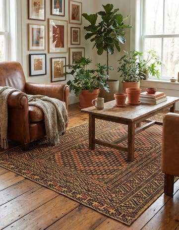 3' 9 x 6' 3 Hand Knotted Sumak Wool Rug