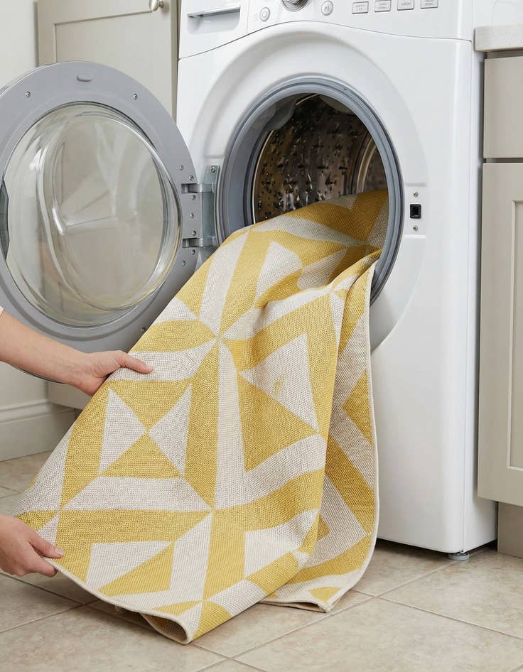 Detail image of 7' x 10'  Washable Jill Zarin Napa Indoor / Outdoor Rug