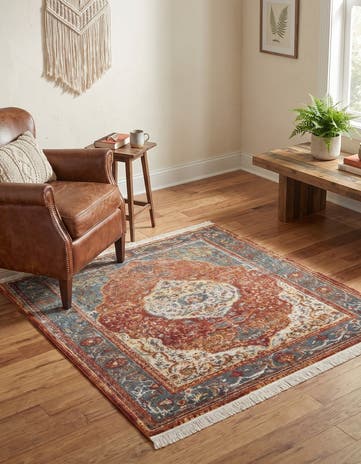 4' 1 x 4' 1 Santiago Square Rug