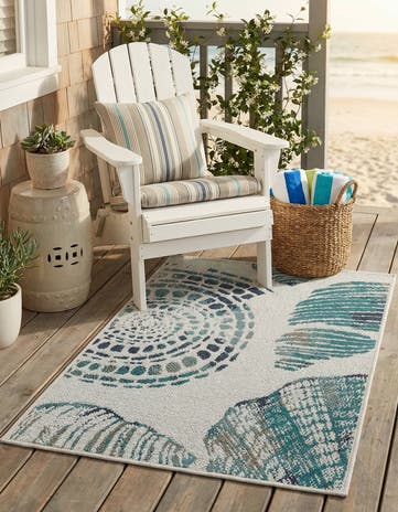 Ivory Easy-Clean Coastal Indoor / Outdoor Rug