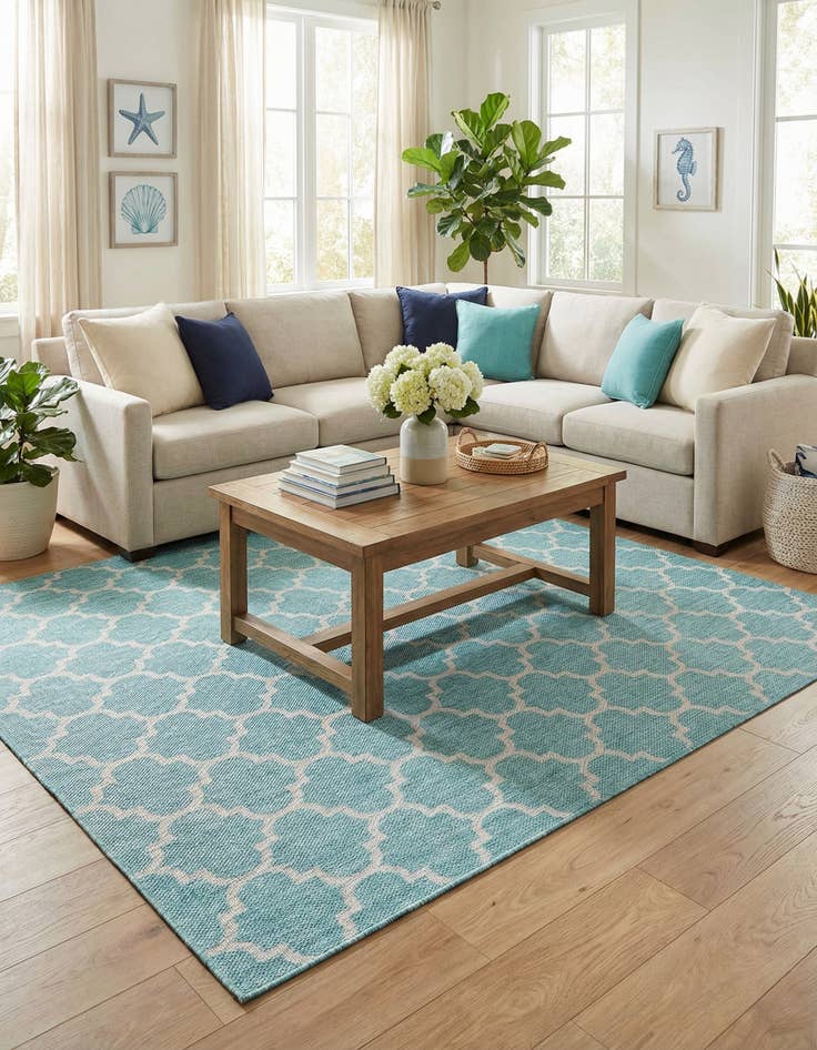 Detail image of 10' x 13' Easy-Clean Trellis Indoor / Outdoor Rug