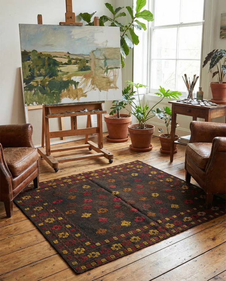Detail image of 3' 10 x 4' 3 Hand Knotted Sumak Wool Square Rug