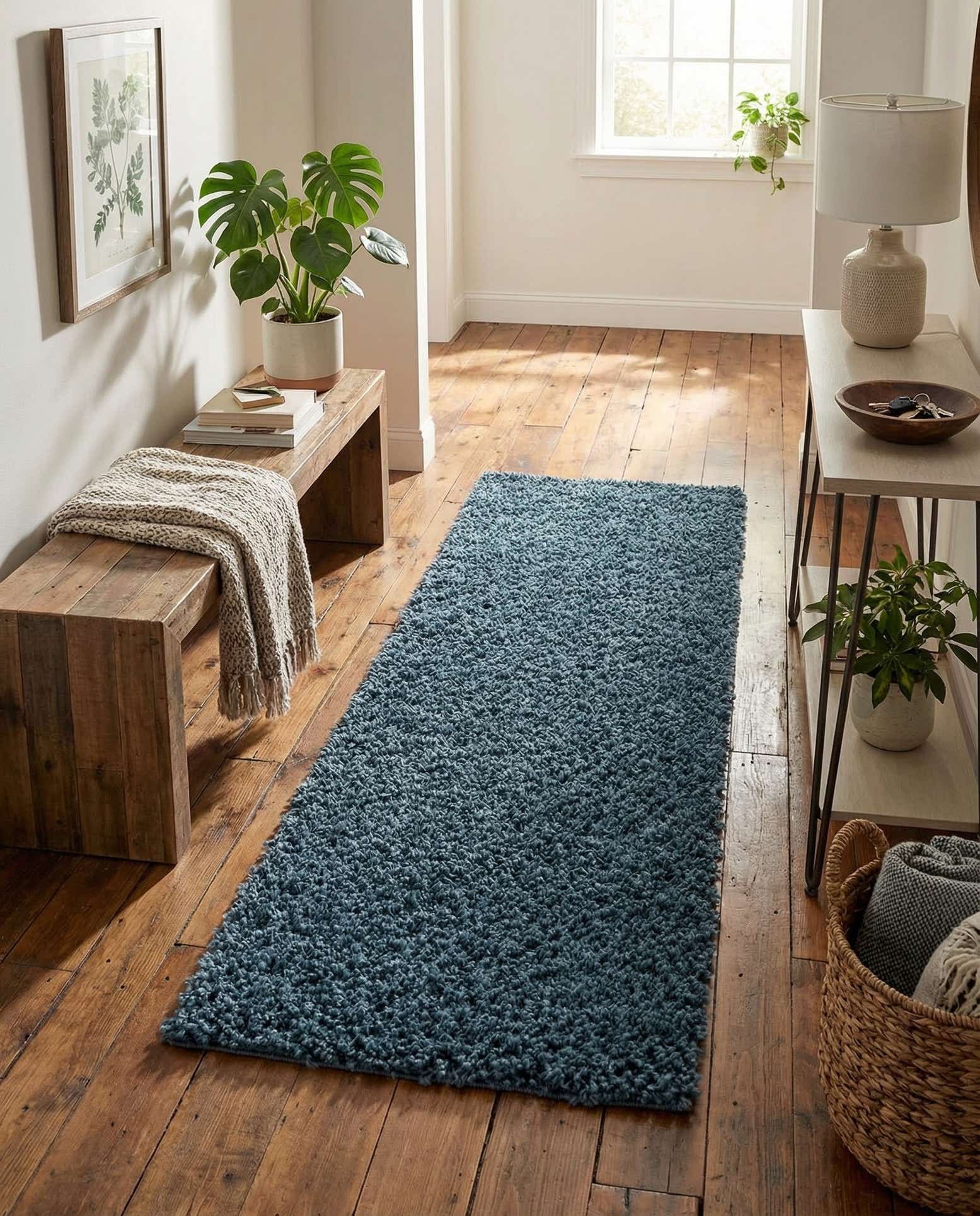 2' 7 x 10' Zermatt Shag Runner Rug