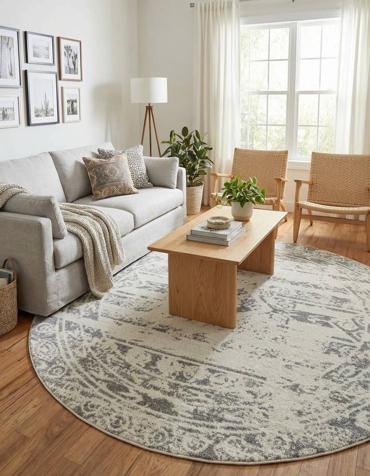 Detail image of  2' x 7' 10 Lennon Round Rug