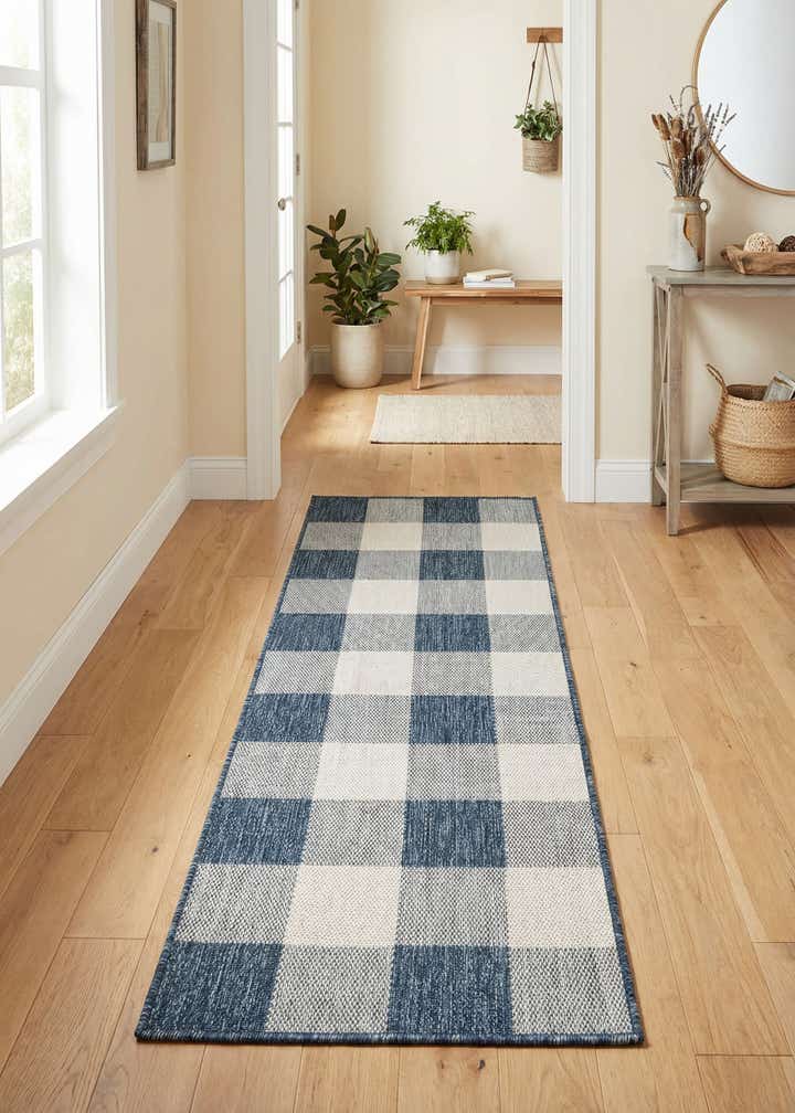 2' x 6' Easy-Clean Checkered Indoor / Outdoor Runner Rug