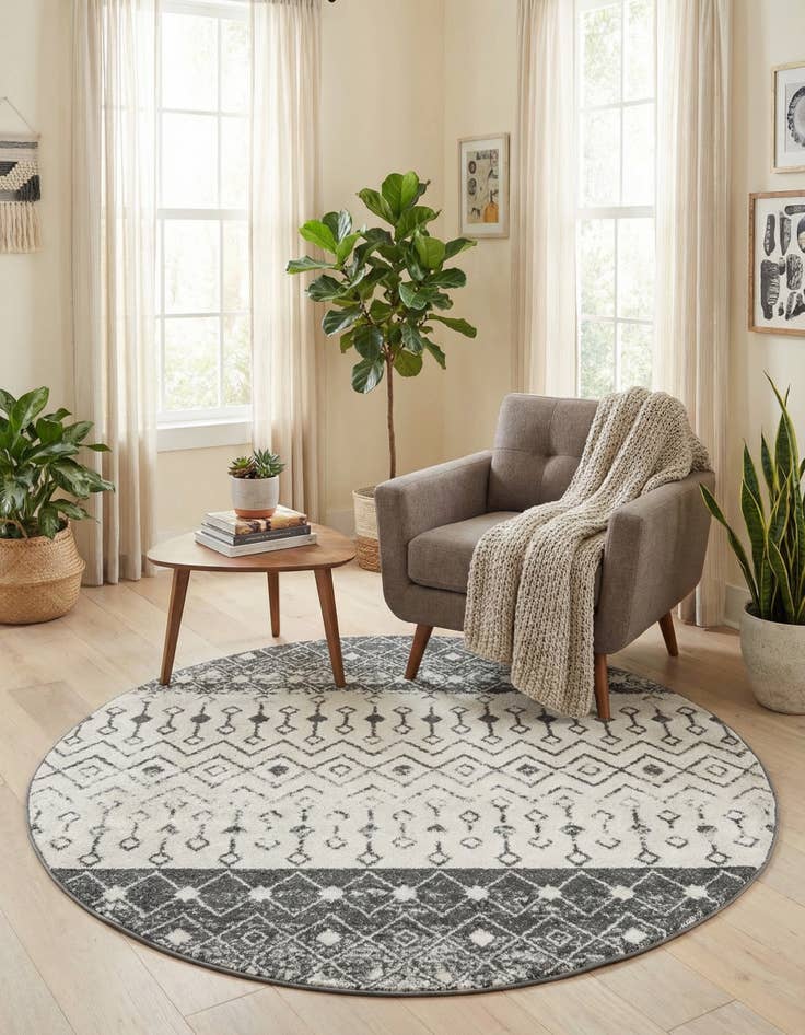 Detail image of  6' x 6' Moroccan Trellis Round Rug