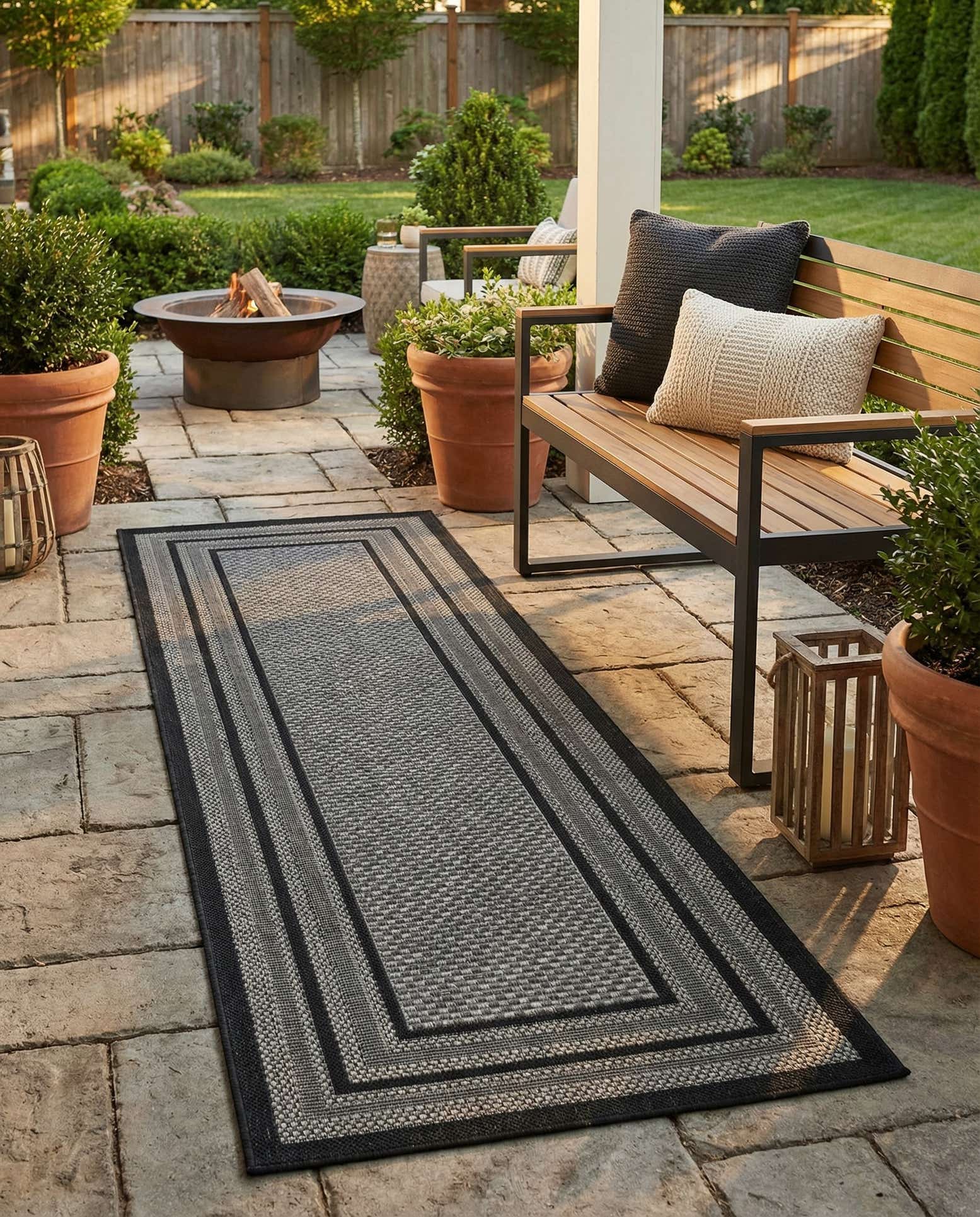 2' 7 x 10' Easy-Clean Border Indoor / Outdoor Runner Rug
