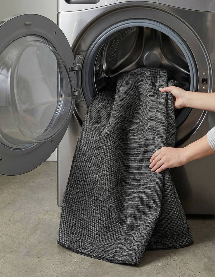 Detail image of 5' 3 x 5' 3  Washable Solid Indoor / Outdoor Square Rug