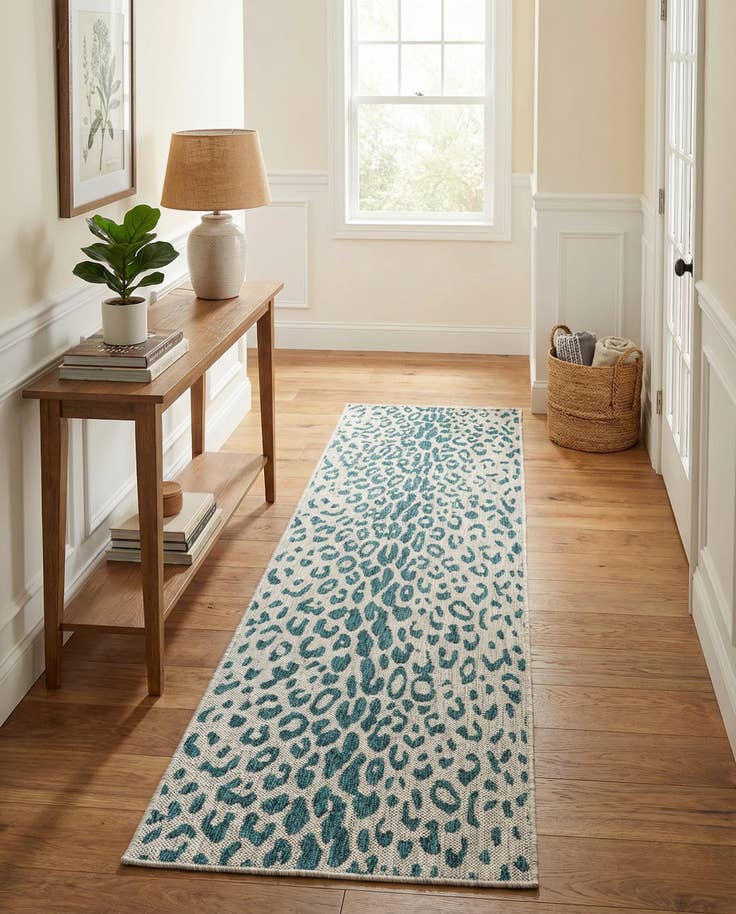 Detail image of 2' x 8' Easy-Clean Safari Indoor / Outdoor Runner Rug