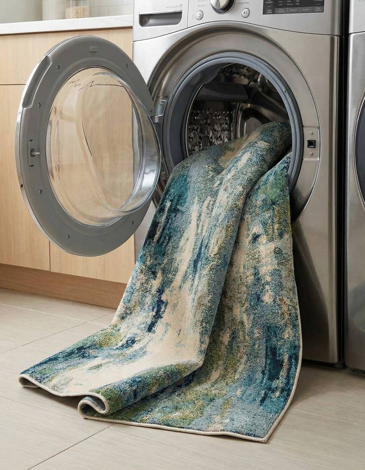 Detail image of 7' x 10'  Washable Spectrum Rug