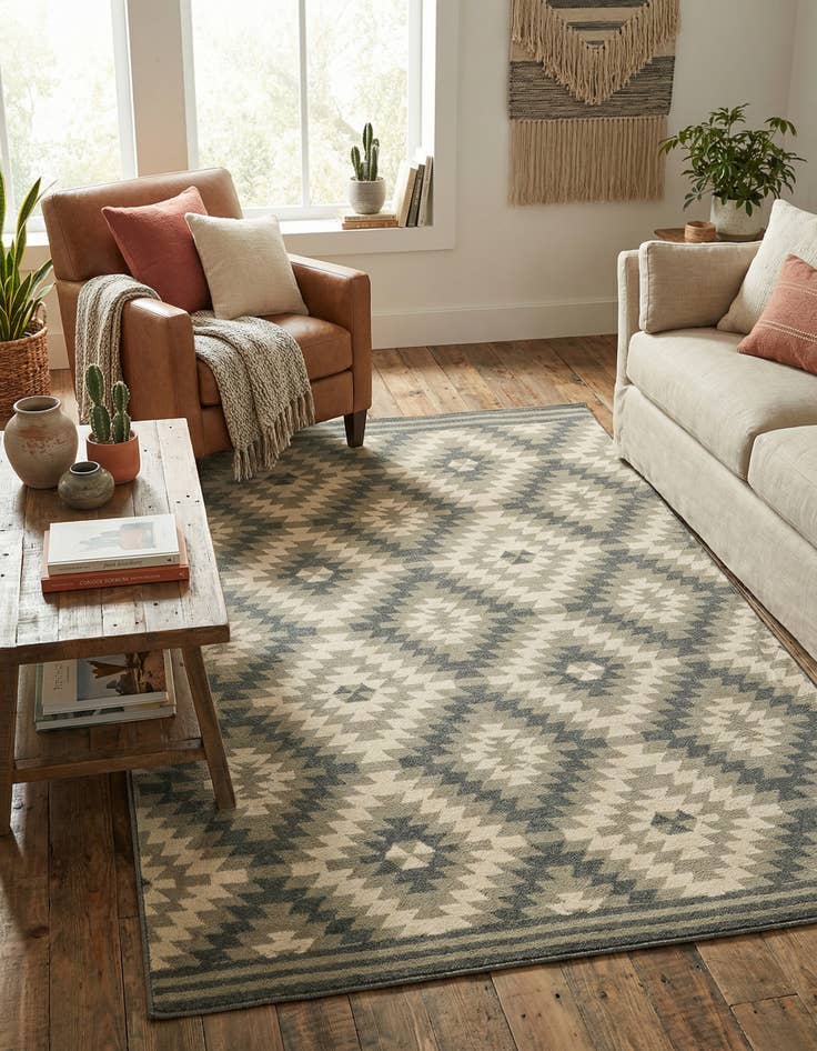 Detail image of 5' 2 x 7' 6 Santa Fe Rug