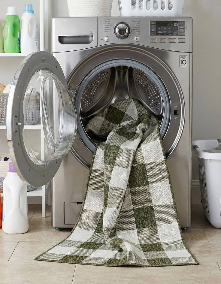 Detail image of  2' x 8'  Washable Checkered Indoor / Outdoor Runner Rug