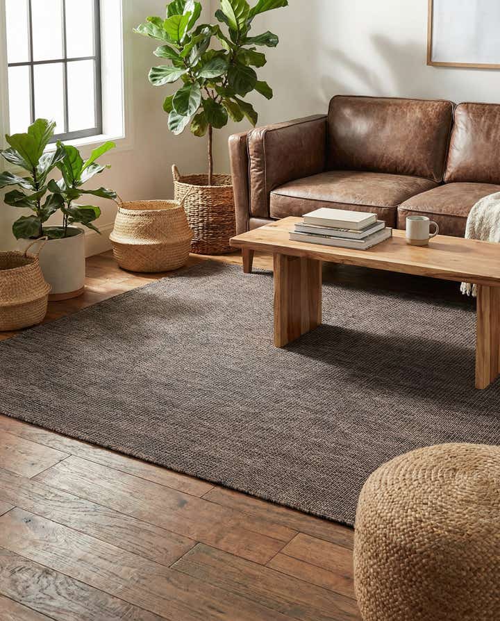 5' 3 x 7' Easy-Clean Solid Indoor / Outdoor Rug