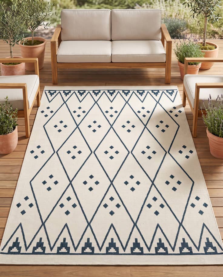 Detail image of 155cm x 235cm Easy-Clean Modern Indoor / Outdoor Rug