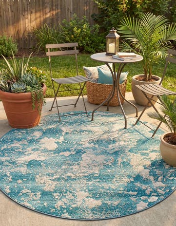 5' x 5' Easy-Clean Modern Indoor / Outdoor Round Rug