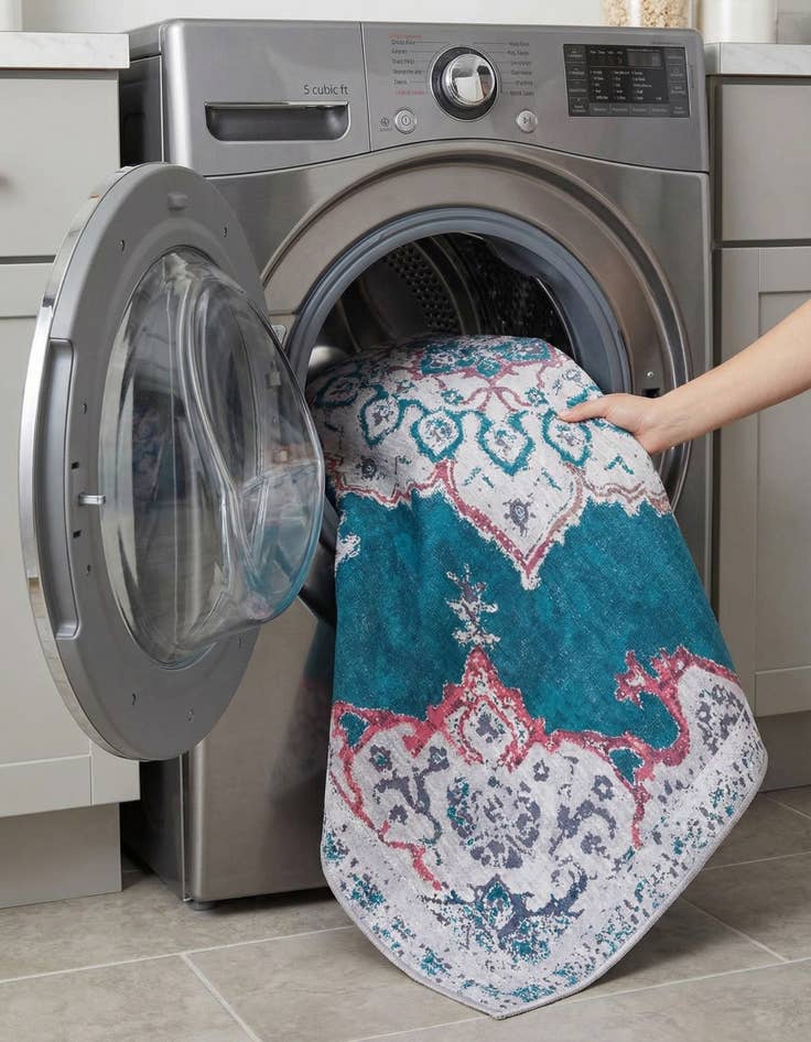 Detail image of 7' 10 x 7' 10  Washable Renaissance Square Rug