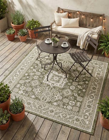 Green Easy-Clean Aztec Indoor / Outdoor Square Rug