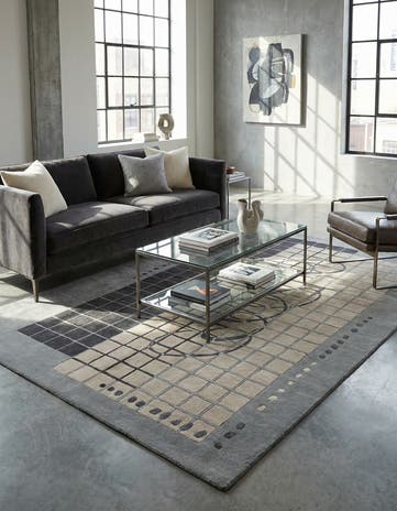 4' 7 x 6' 7 Hand Knotted Tibet Rug