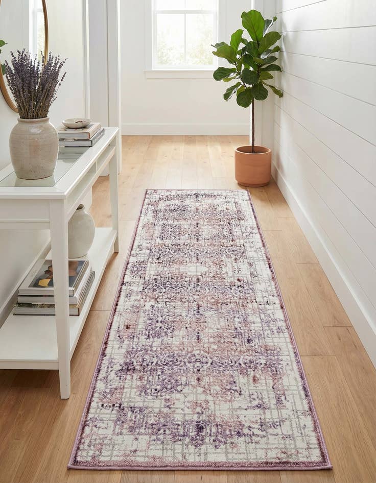 Detail image of 2' 7 x 8' 2 Chesterfield Runner Rug