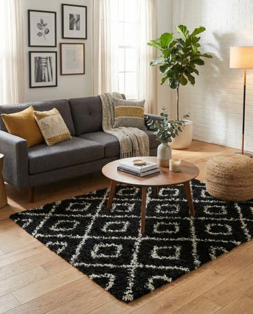  5' 3 x 5' 3 Lattice Shag Square Rug