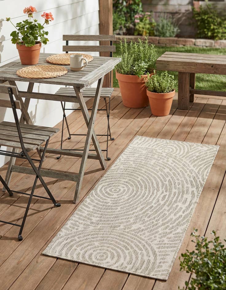 Detail image of  2' x 4'  Washable Modern Indoor / Outdoor Runner Rug