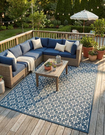 9' x 12' Easy-Clean Trellis Indoor / Outdoor Rug
