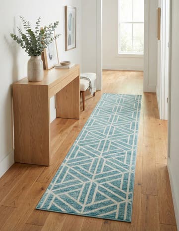 2' 7 x 13' Lattice Trellis Runner Rug