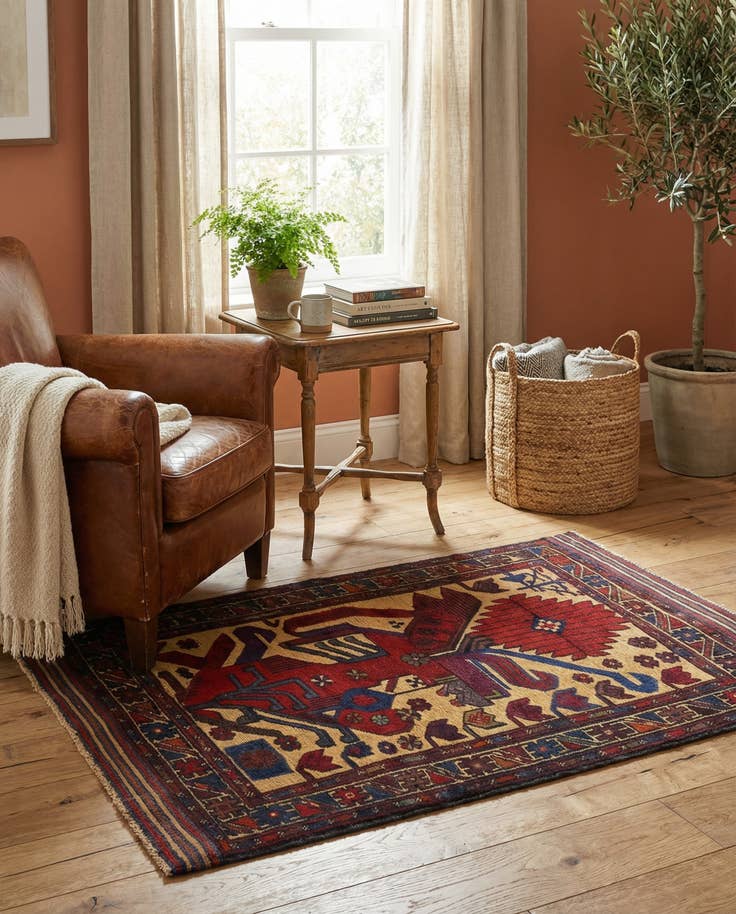 Detail image of 3' x 4' 4 Hand Knotted Sumak Wool Rug