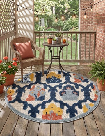 Ivory Easy-Clean Belize Indoor / Outdoor Round Rug