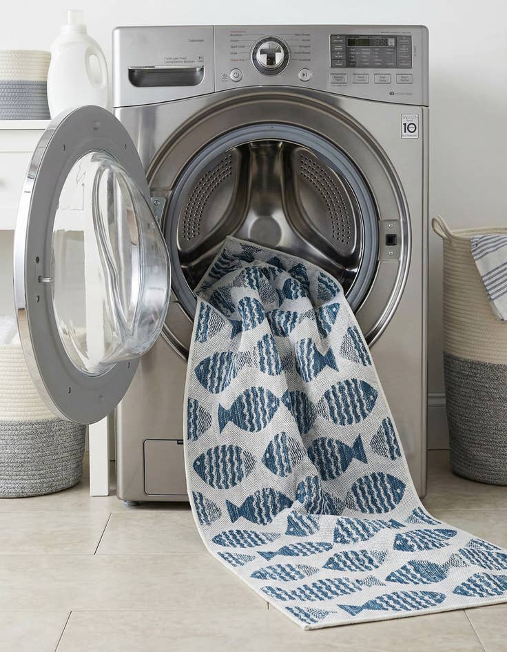 Detail image of 2' 7 x 12'  Washable Coastal Indoor / Outdoor Runner Rug