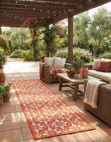 Rust Red Easy-Clean Lattice Indoor / Outdoor Runner Rug
